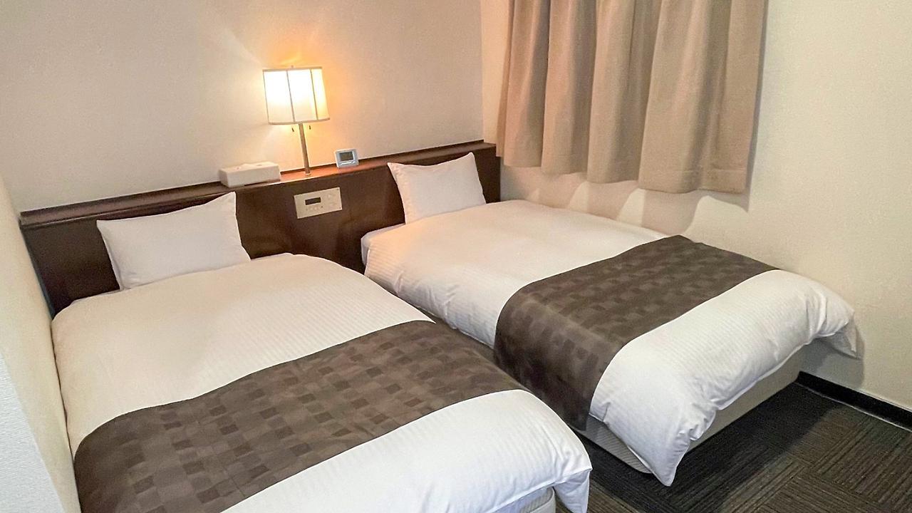 Takatsuki W&M Hotel Екстериор снимка